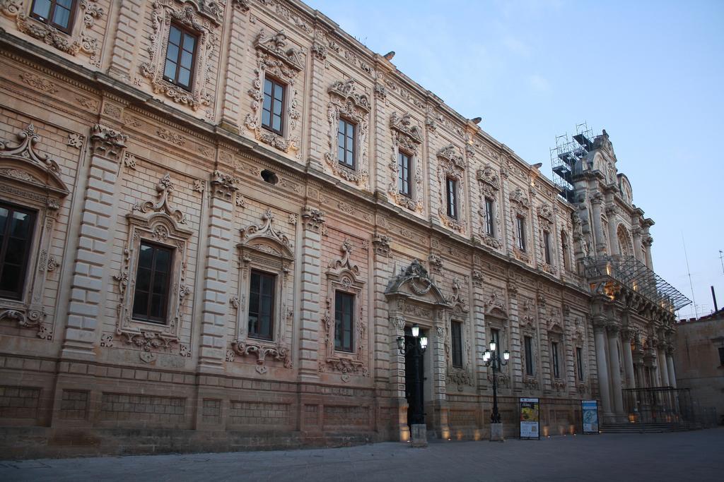 Ferienwohnung La Dimora Di Paola Lecce Zimmer foto