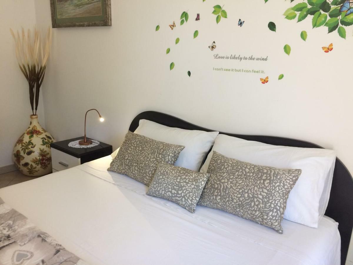 Ferienwohnung La Dimora Di Paola Lecce Exterior foto